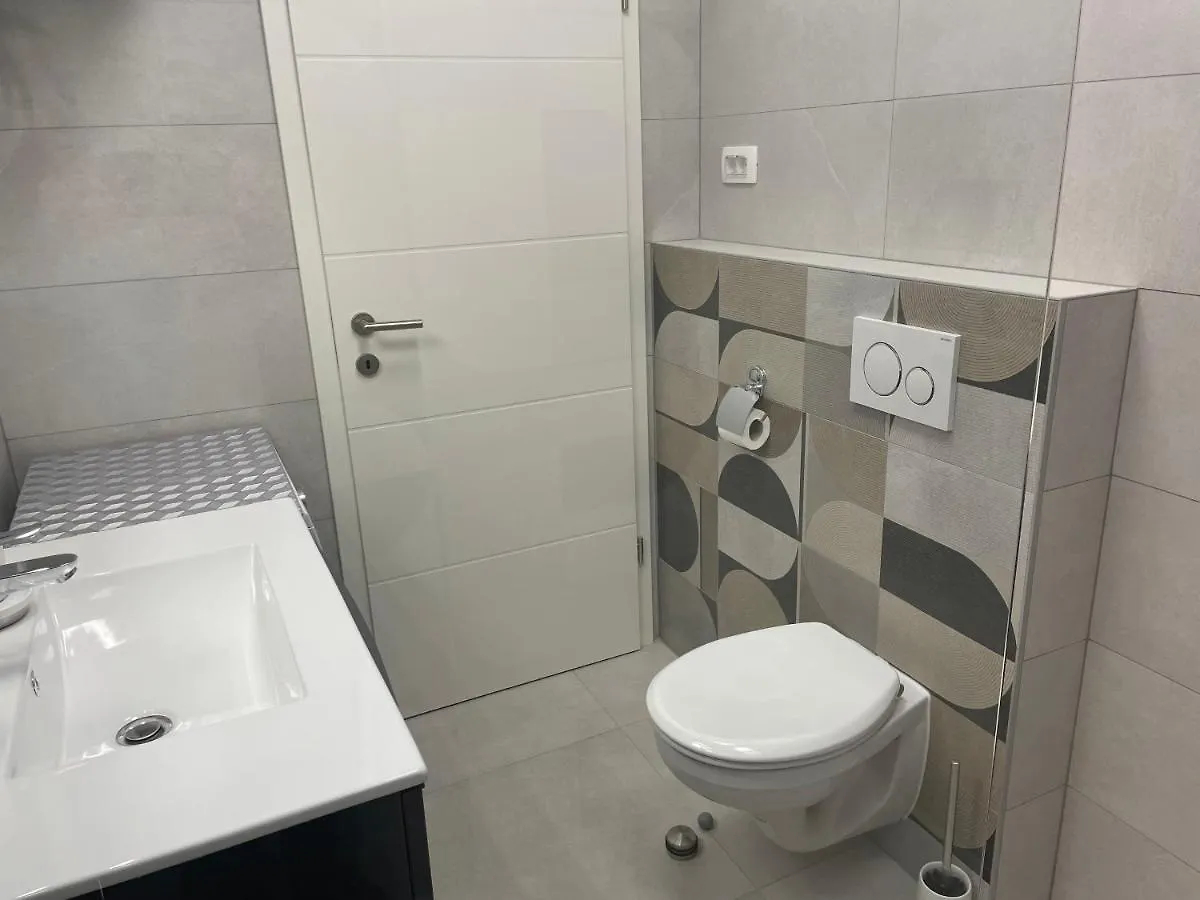 Spacious New App For 5 Persons, Close Beach&City Poreč 0*,  Kroatien