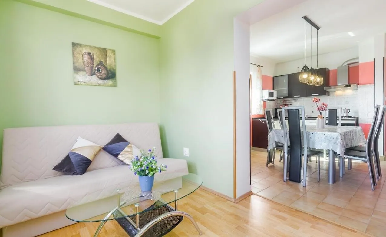 Spacious New App For 5 Persons, Close Beach&City Porec
