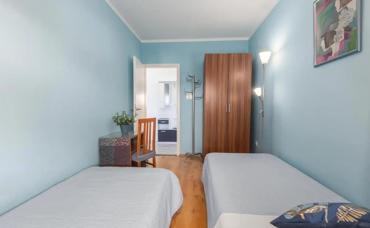 Spacious New App For 5 Persons, Close Beach&City Poreč